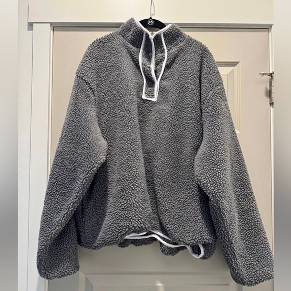 Parke Tops - Parke Cozy Gray Sherpa Pullover Size L/ XL